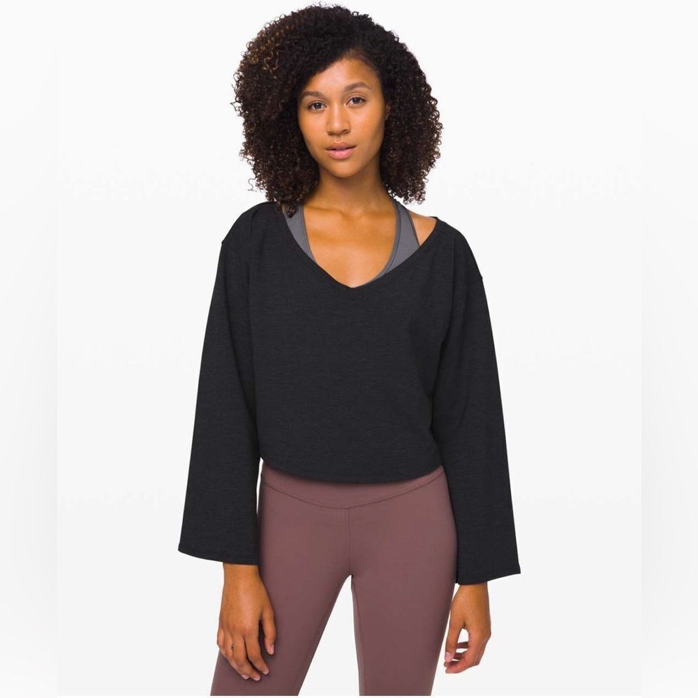 Lululemon Xs / S Show Your Depth Long Sleeve Top Sweatshirt Crop Charcoal Gray